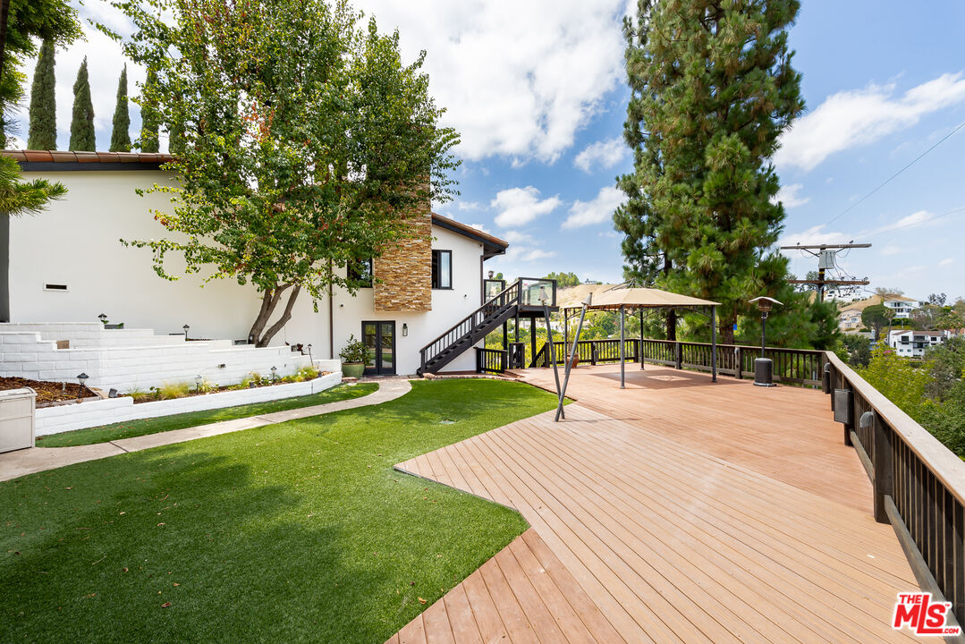 4920 Llano Dr
