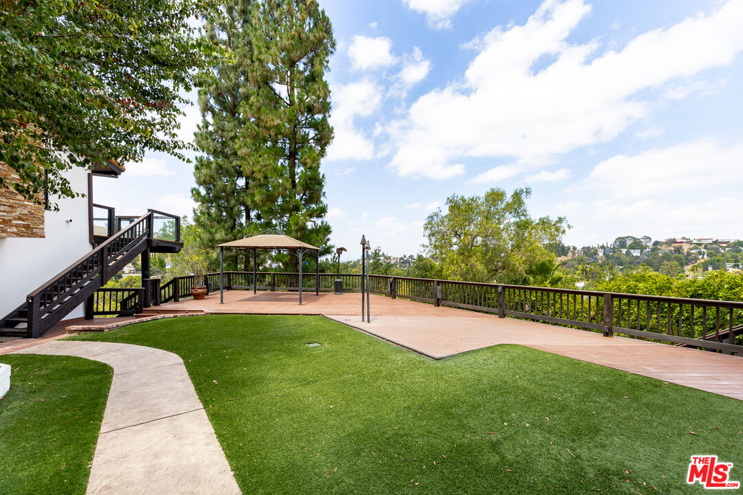 4920 Llano Dr