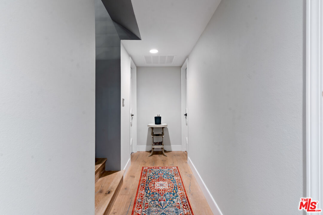 4920 Llano Dr