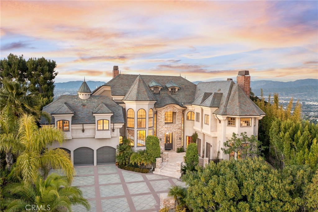 13320 Mulholland Drive