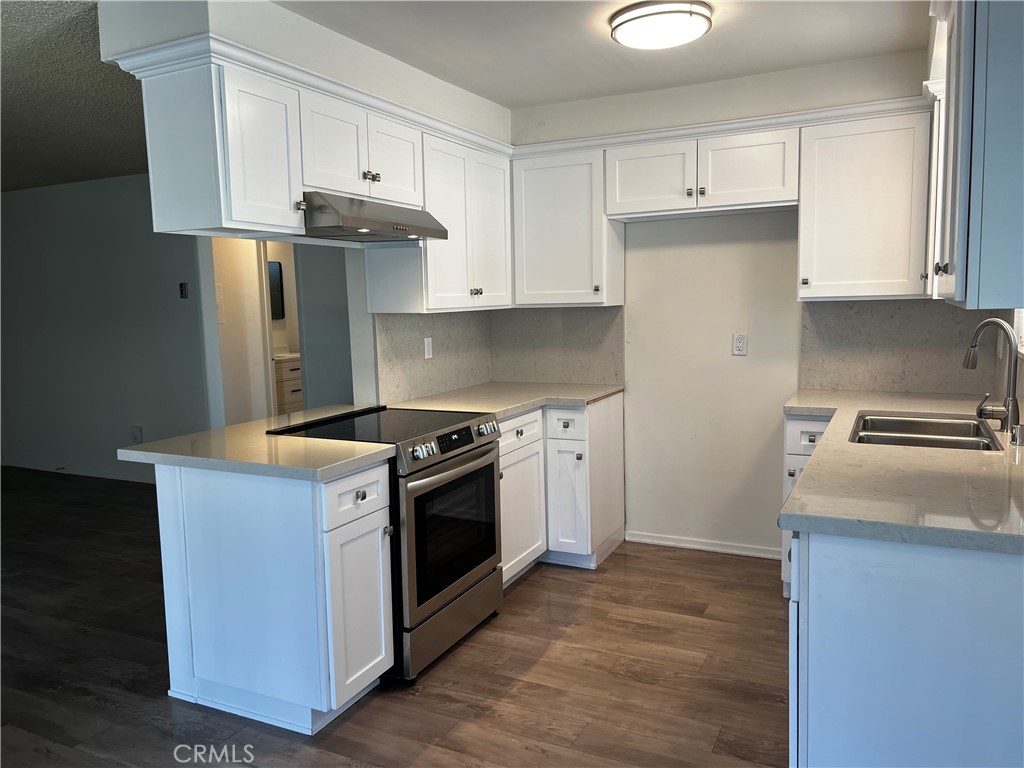 2210 Clark Lane 1