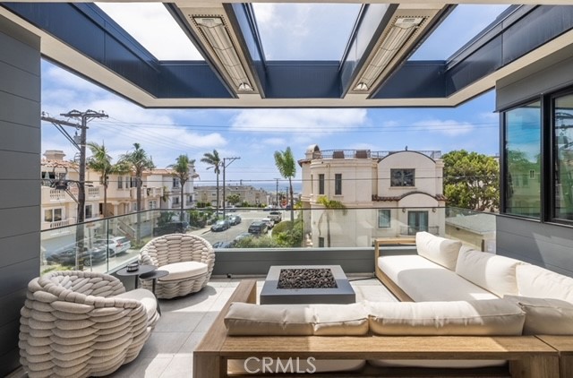 1610 Loma Drive
