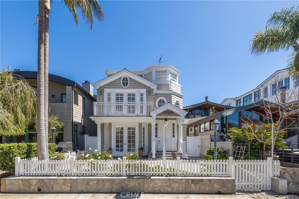 404 8th Street