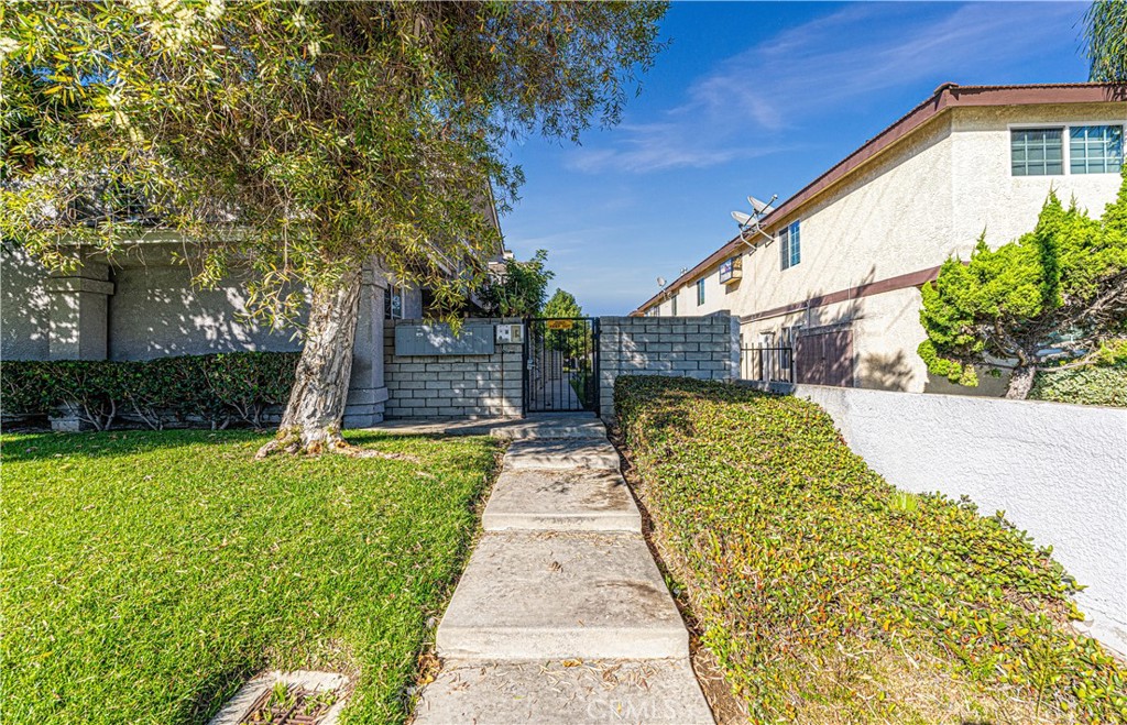 215 East 223rd Street 4