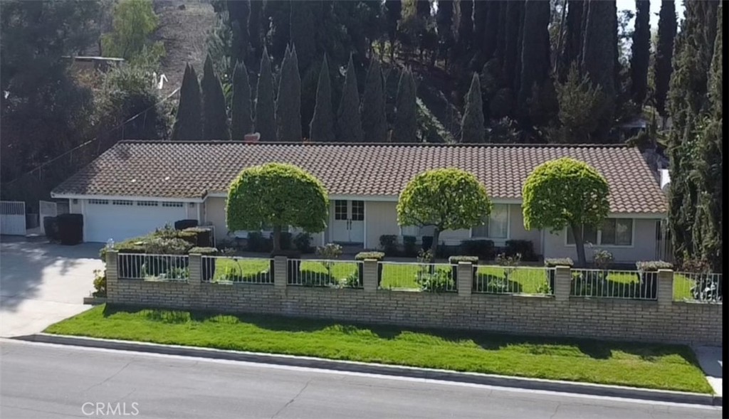3715 Aqueduct Lane