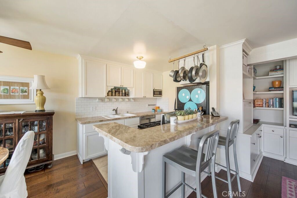 1720 Ardmore 227
