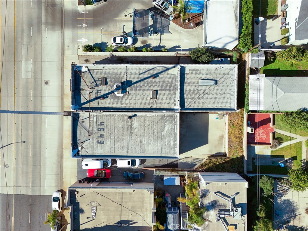4643 W Rosecrans