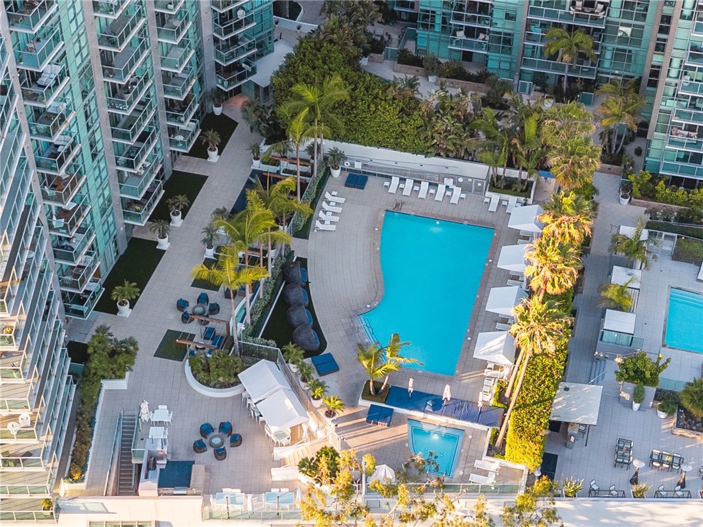 13700 Marina Pointe 611