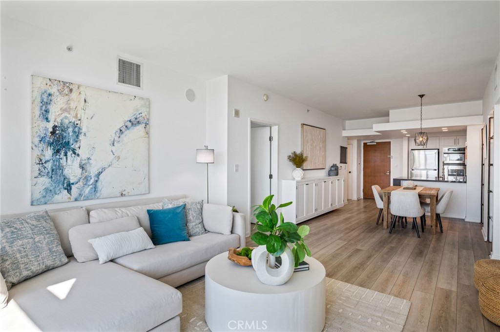 13700 Marina Pointe 611