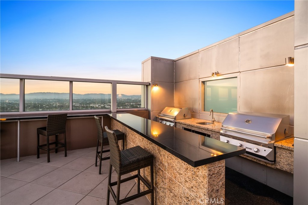 13700 Marina Pointe 611