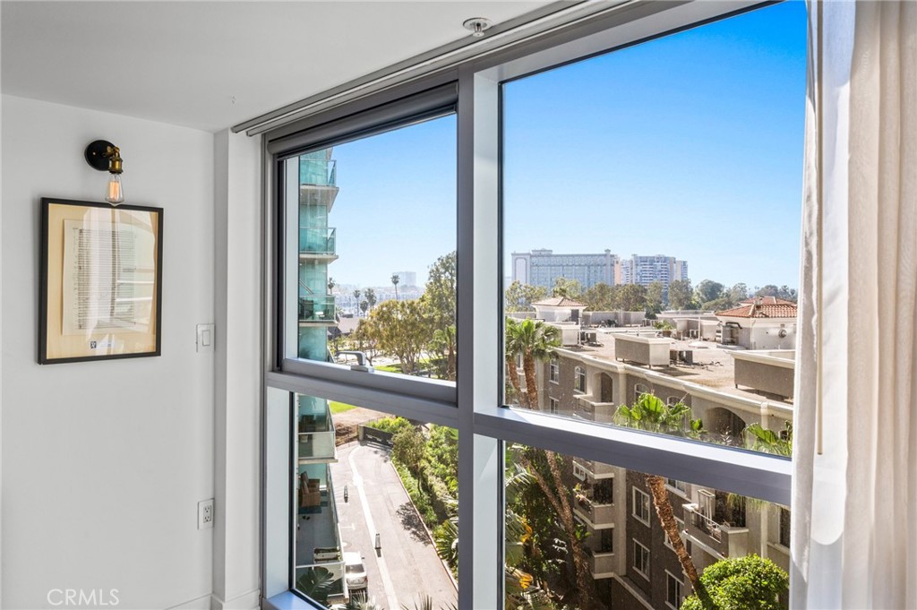13700 Marina Pointe 611