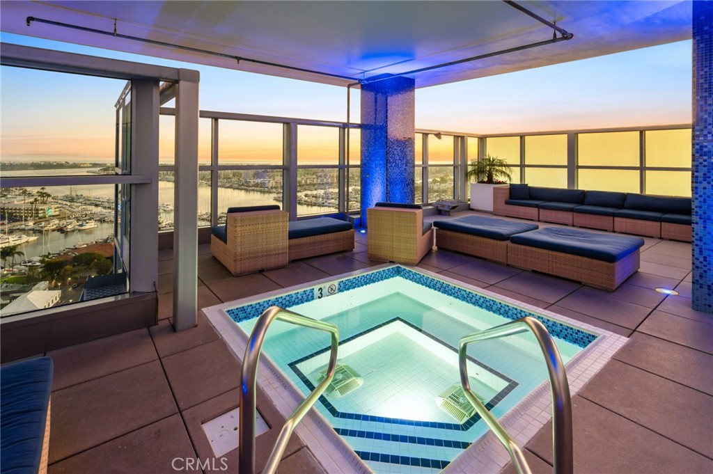 13700 Marina Pointe 611
