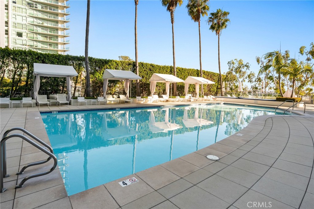 13700 Marina Pointe 611