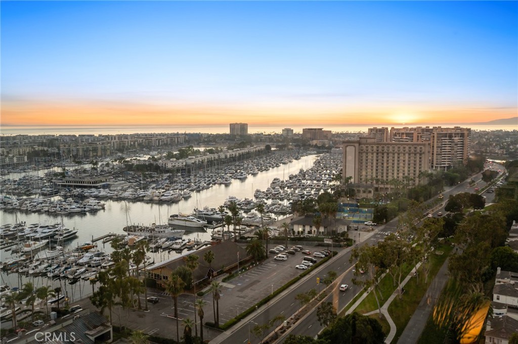 13700 Marina Pointe 611