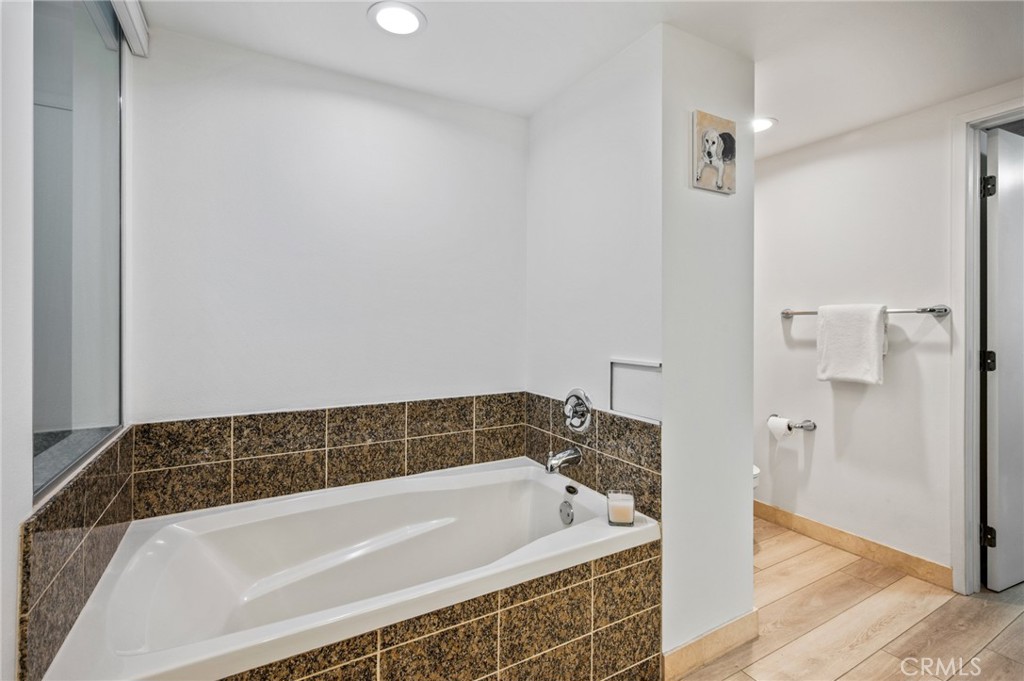 13700 Marina Pointe 611