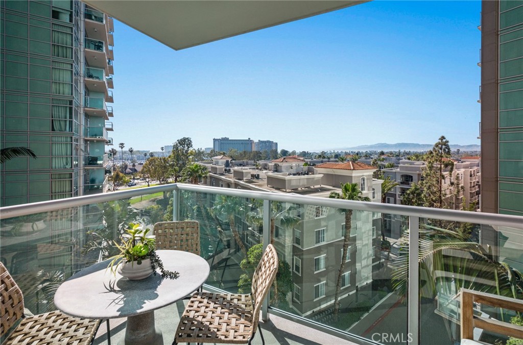 13700 Marina Pointe 611