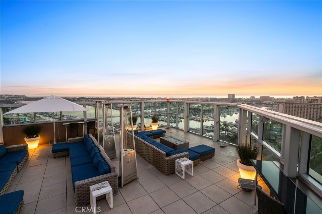 13700 Marina Pointe 611
