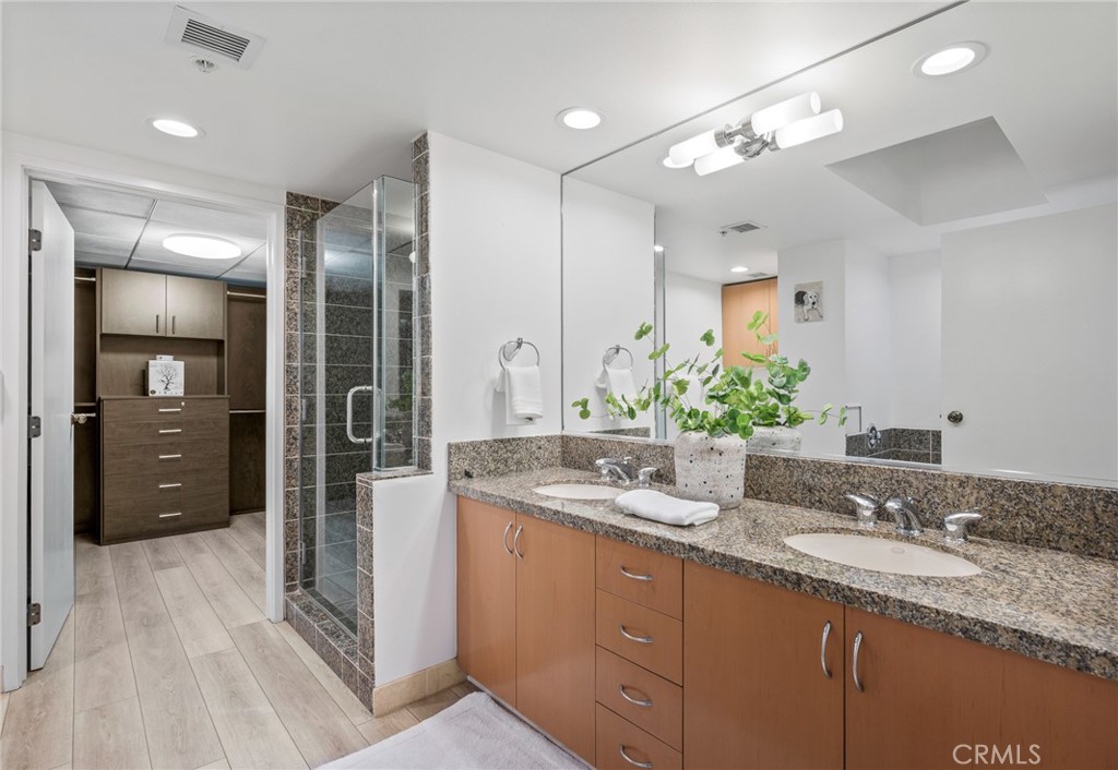 13700 Marina Pointe 611