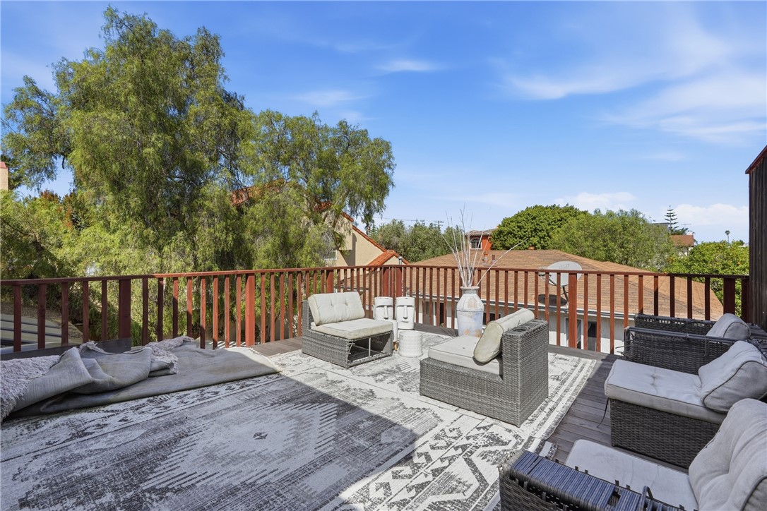 2304 Voorhees