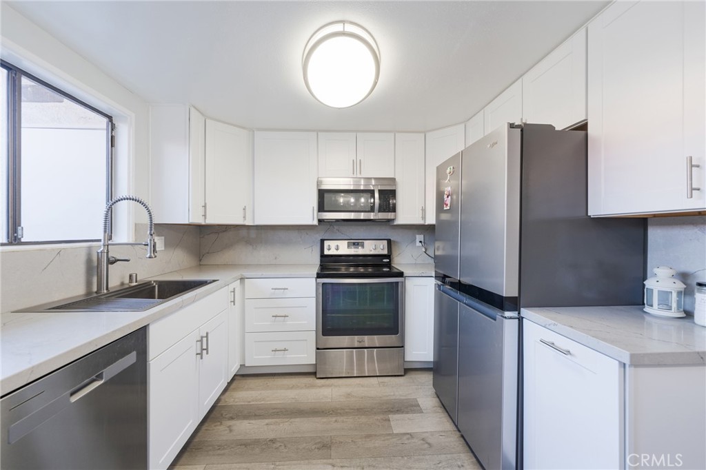 28033 Ridgebluff Court