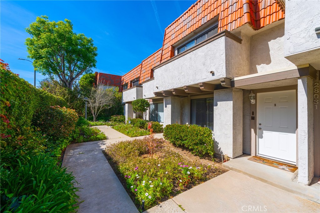 28033 Ridgebluff Court