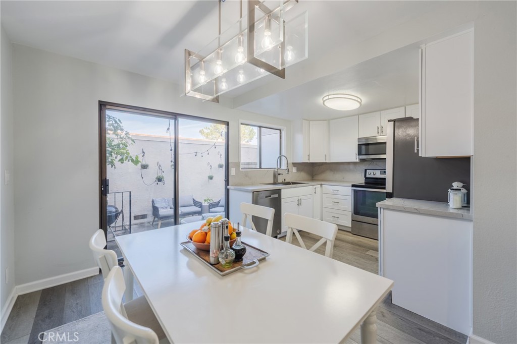 28033 Ridgebluff Court