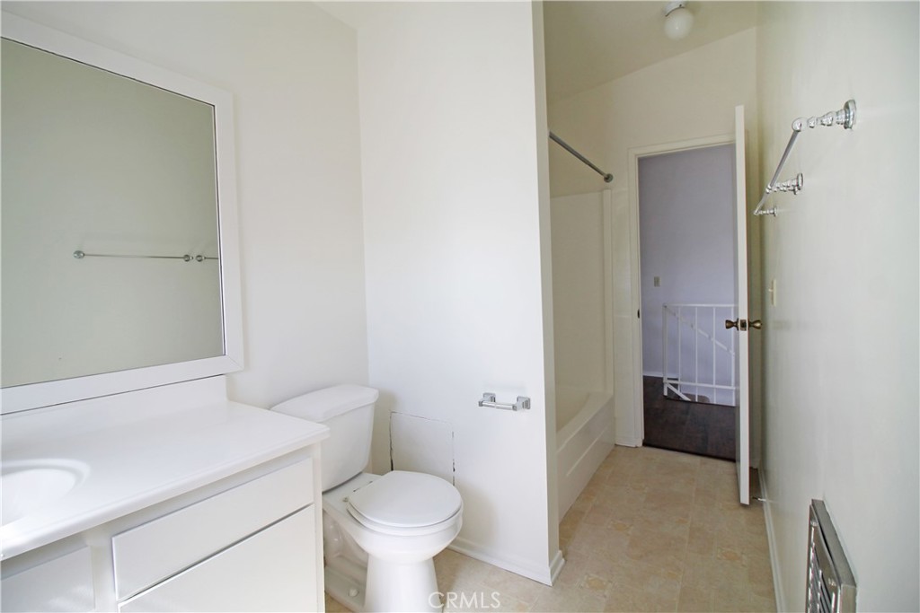637 Manhattan Beach Boulevard