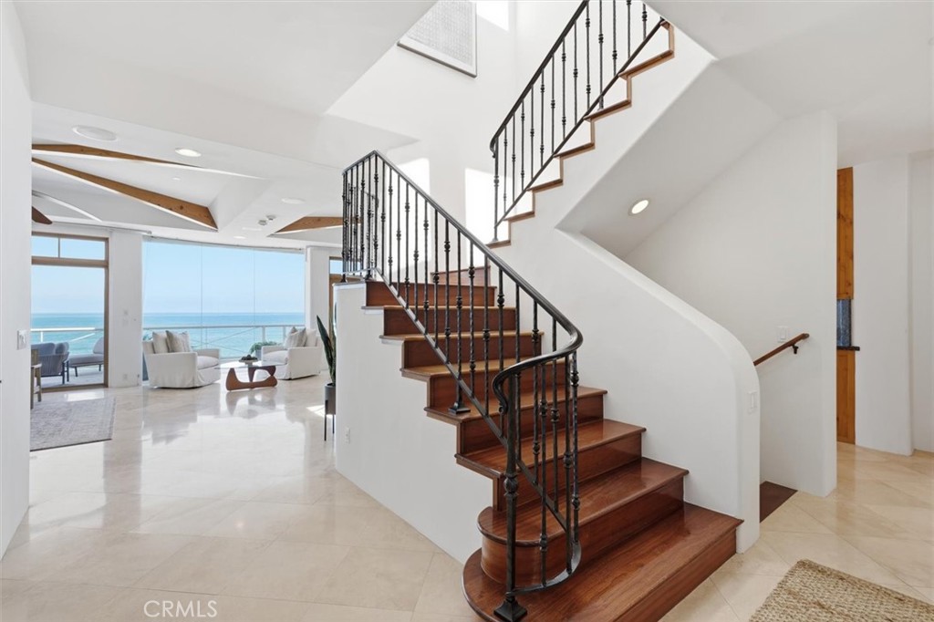 807 Esplanade