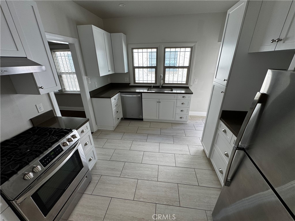 336 N Stanley Avenue 338