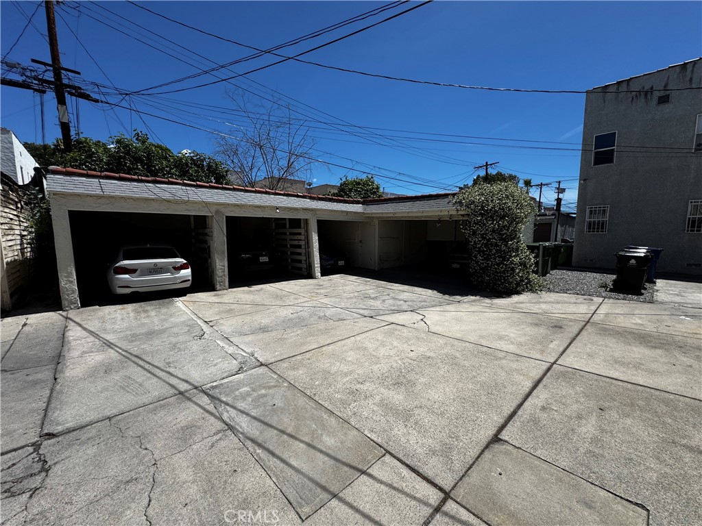 336 N Stanley Avenue 338