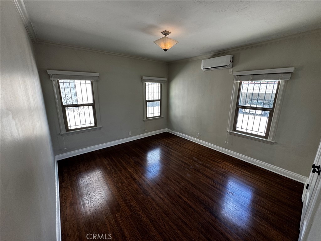336 N Stanley Avenue 338