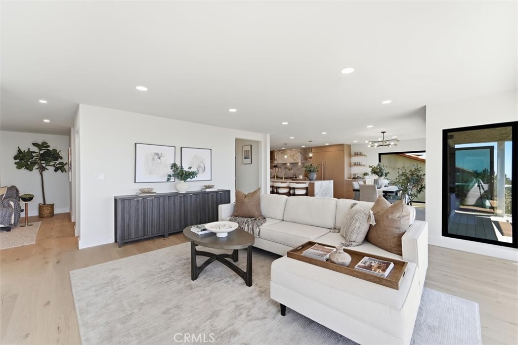 6762 Birchman Drive