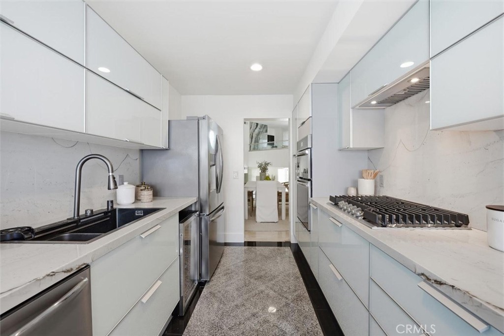 7301 Vista Del Mar B107