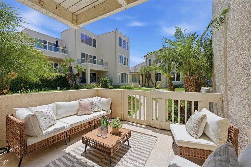 7301 Vista Del Mar B107