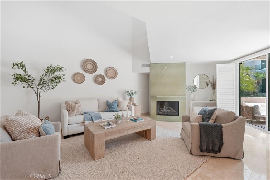 7301 Vista Del Mar B107