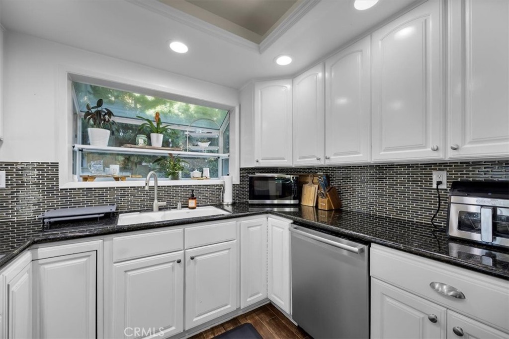 2301 Marshallfield A