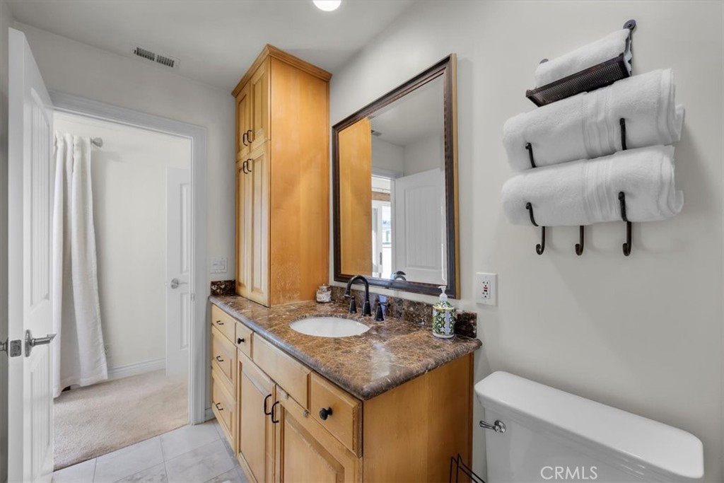 2301 Marshallfield A