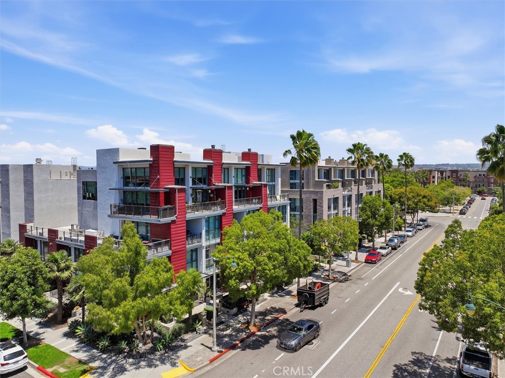 13045 Pacific Promenade 102