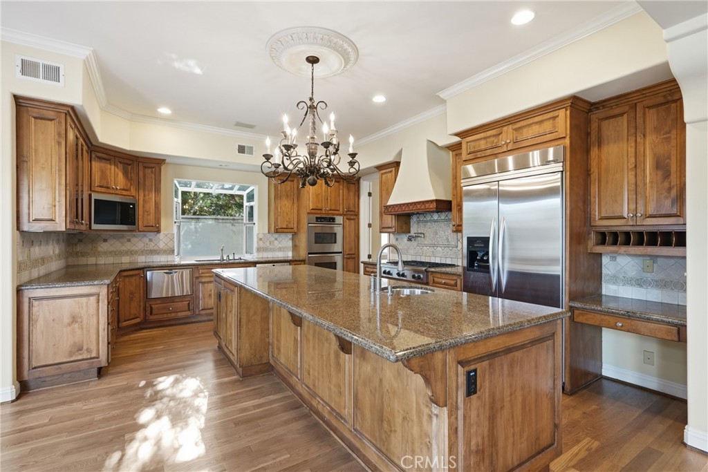 1206 3rd Street