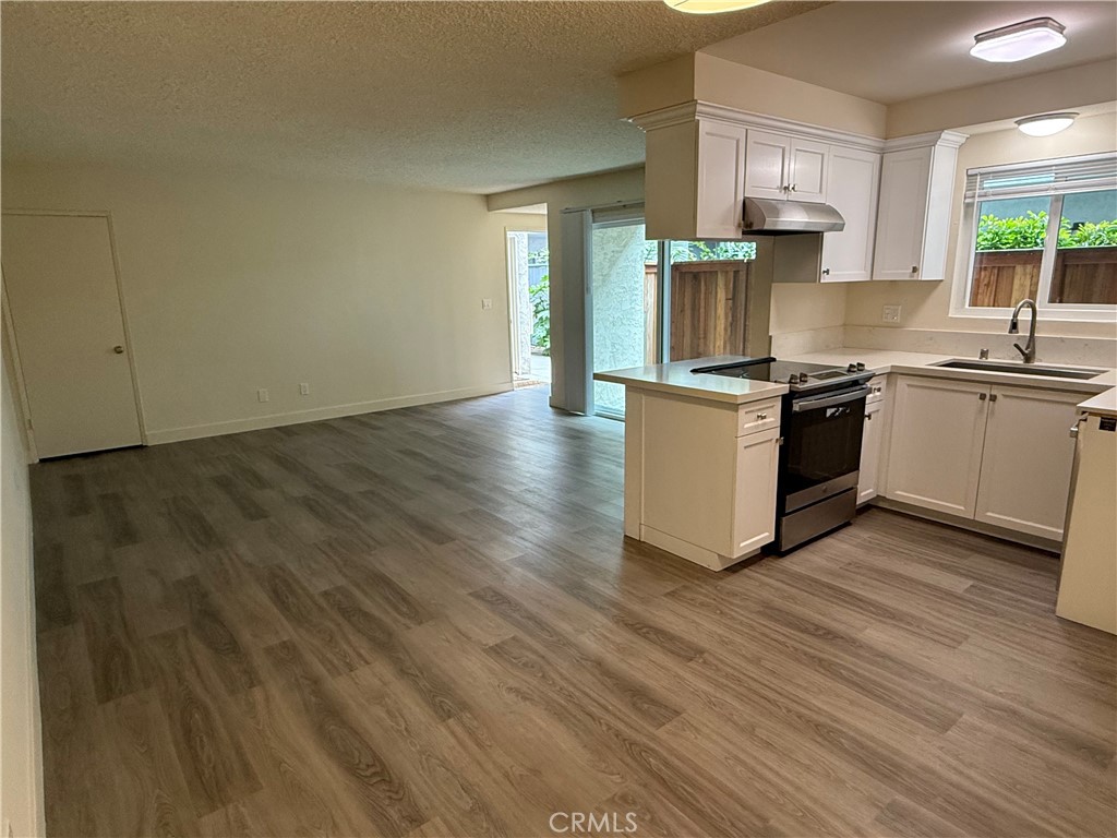 2210 Clark Lane 2