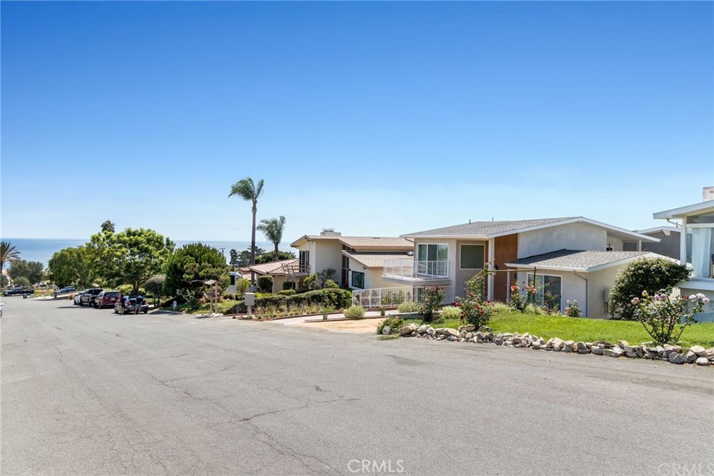 5 Clipper Road A