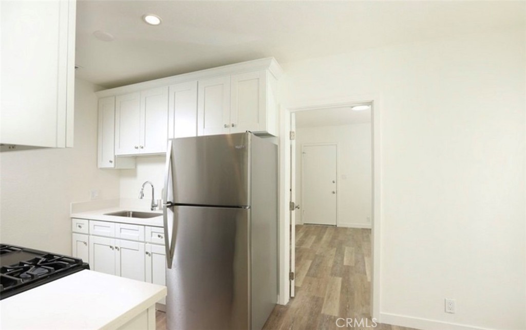 1004 W Clark