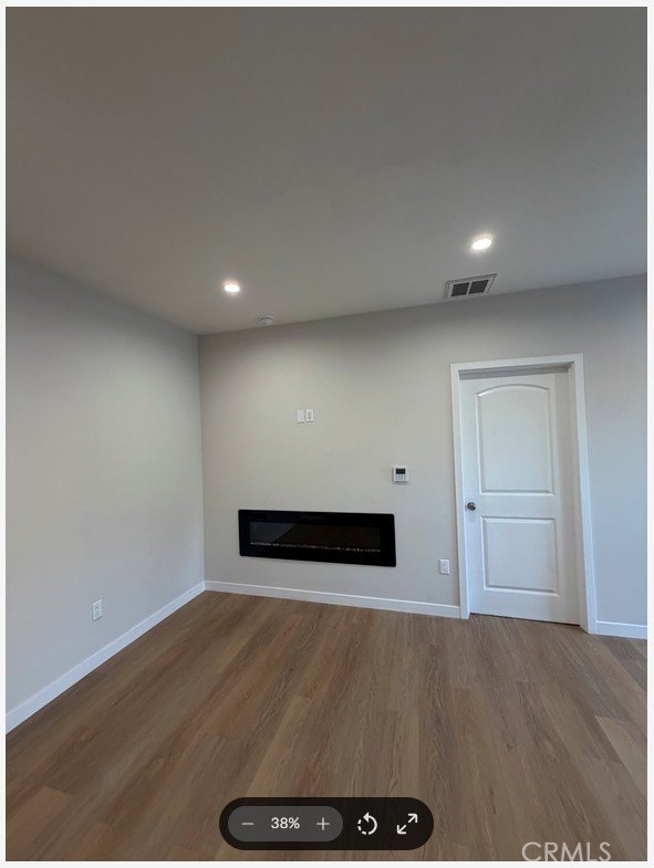 1004 W Clark