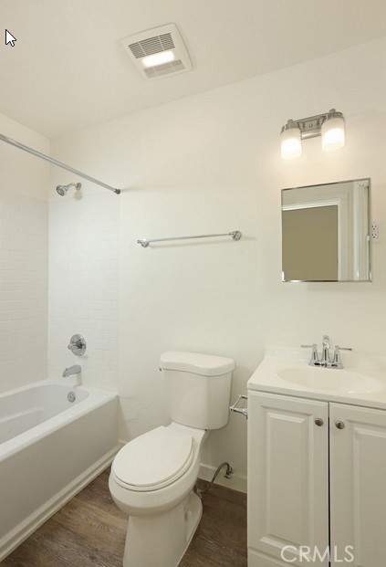 1004 W Clark