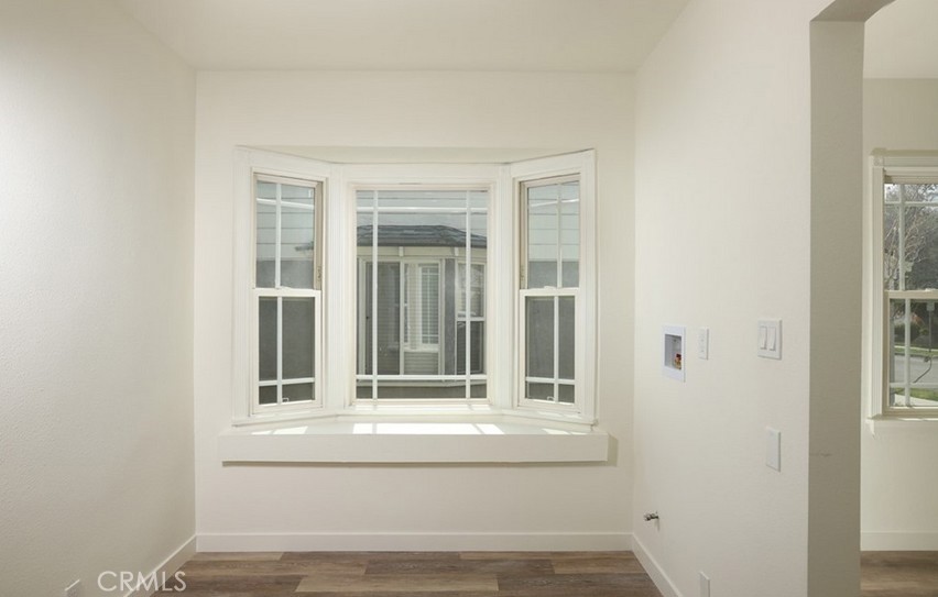 1004 W Clark
