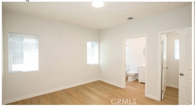 1004 W Clark