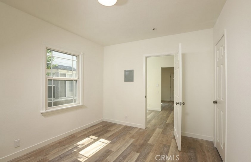 1004 W Clark