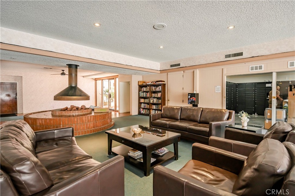 6000 Canterbury Drive D113
