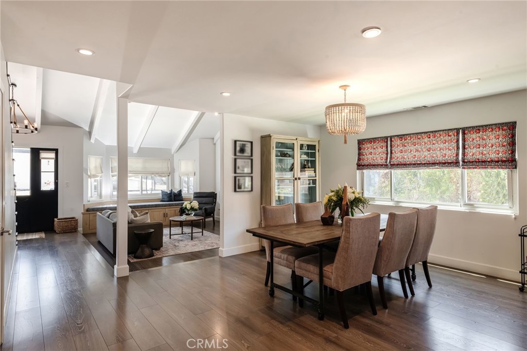 2001 Dufour Avenue