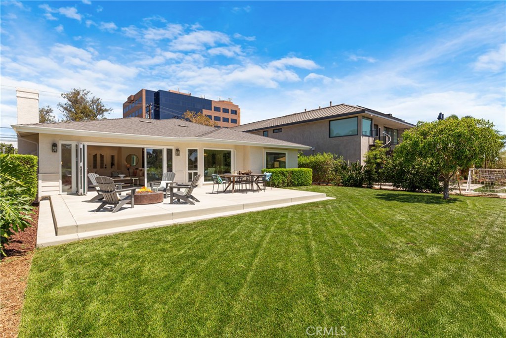 4321 Country Club